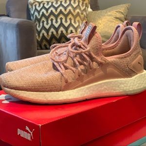 Puma NRGY Neko Knit, worn very little!